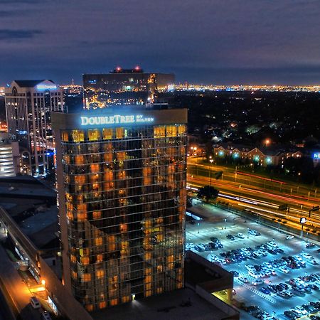 Doubletree By Hilton Hotel Dallas Campbell Centre Bagian luar foto